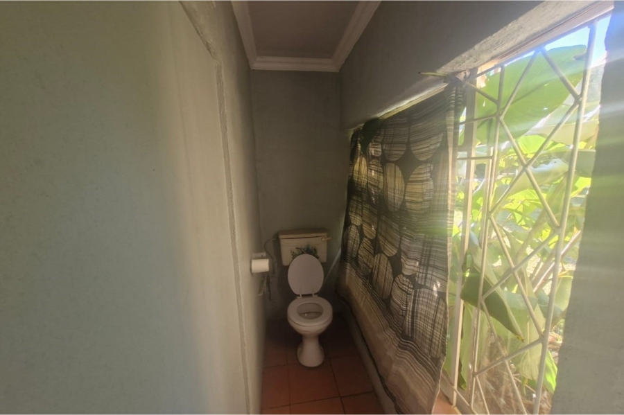 4 Bedroom Property for Sale in Wilkoppies North West